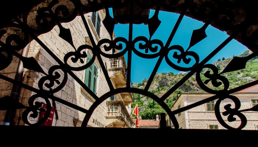 Old Town Museum Square Apartment Kotor Zewnętrze zdjęcie