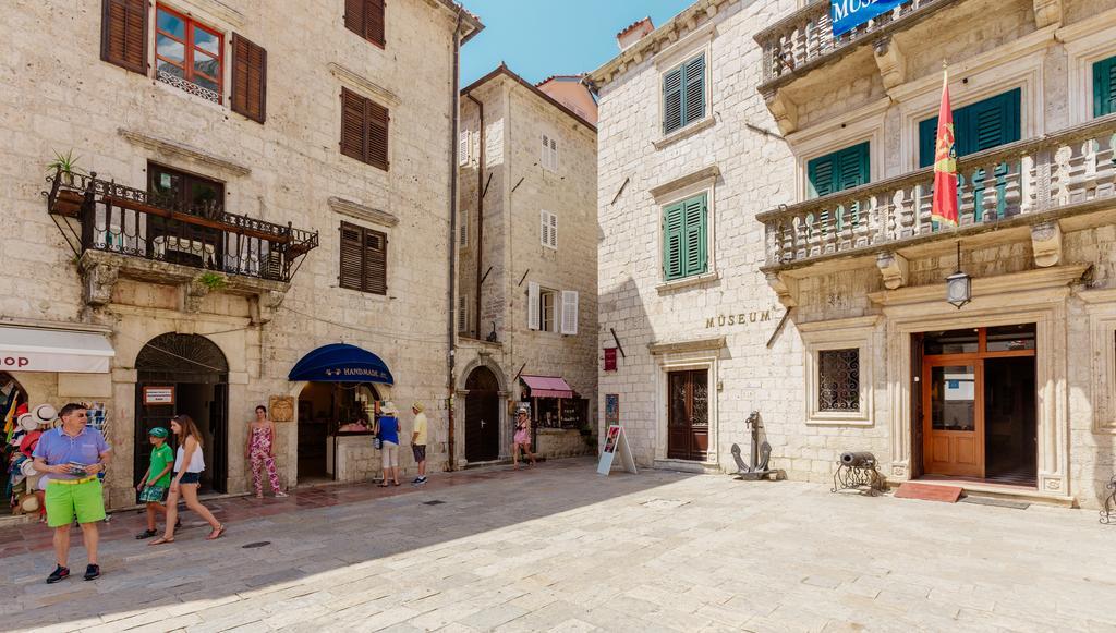 Old Town Museum Square Apartment Kotor Zewnętrze zdjęcie