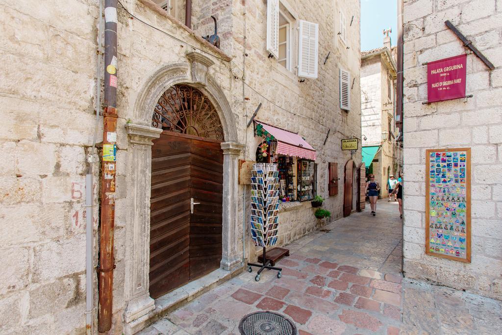 Old Town Museum Square Apartment Kotor Zewnętrze zdjęcie